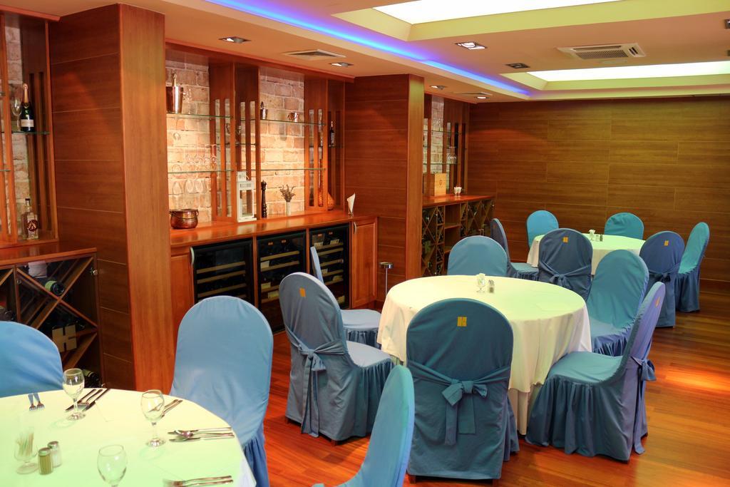 Hotel Kolovare Задар Екстериор снимка
