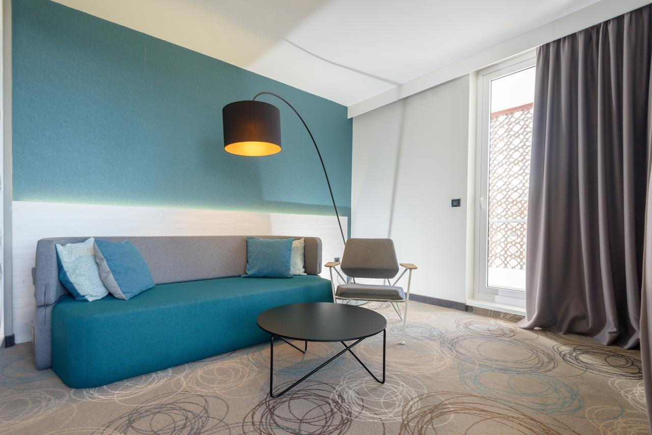 Hotel Kolovare Задар Екстериор снимка