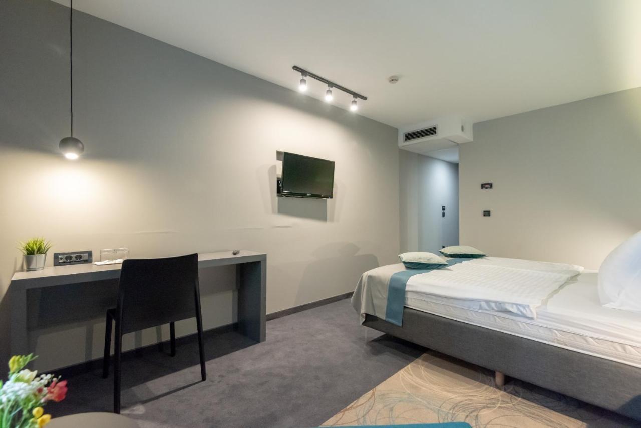 Hotel Kolovare Задар Екстериор снимка